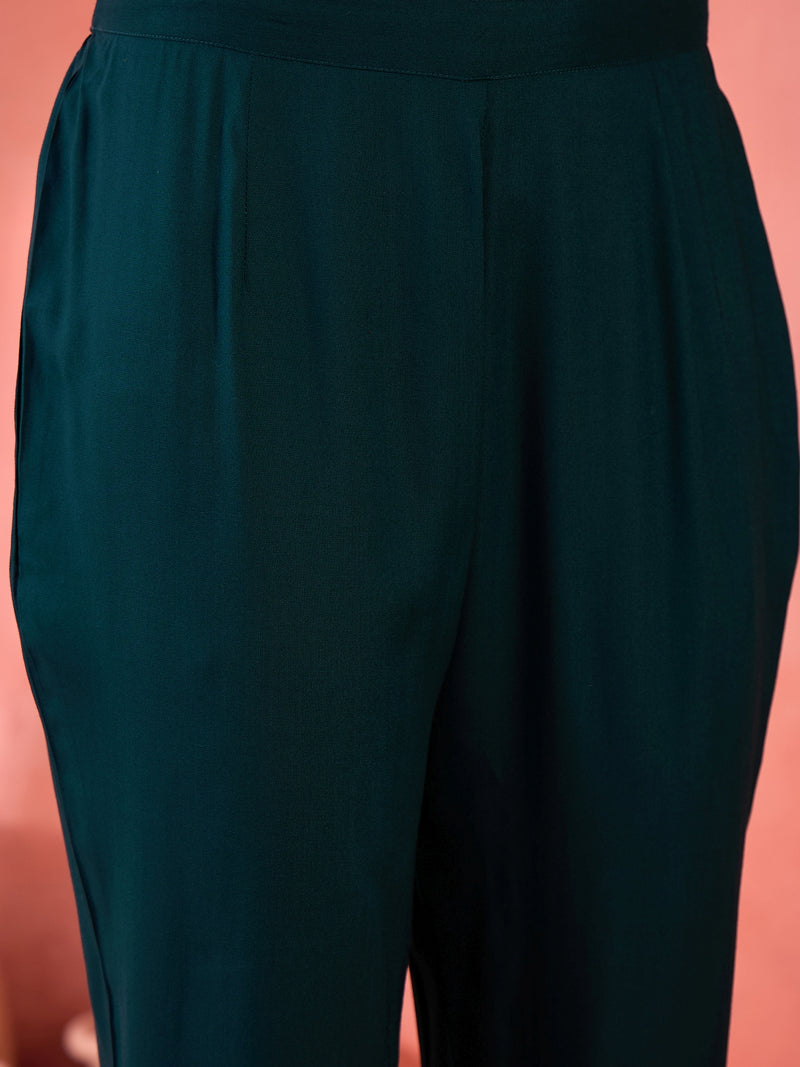 Floral Embroidered Mandarin Collar Straight Kurta With Trousers