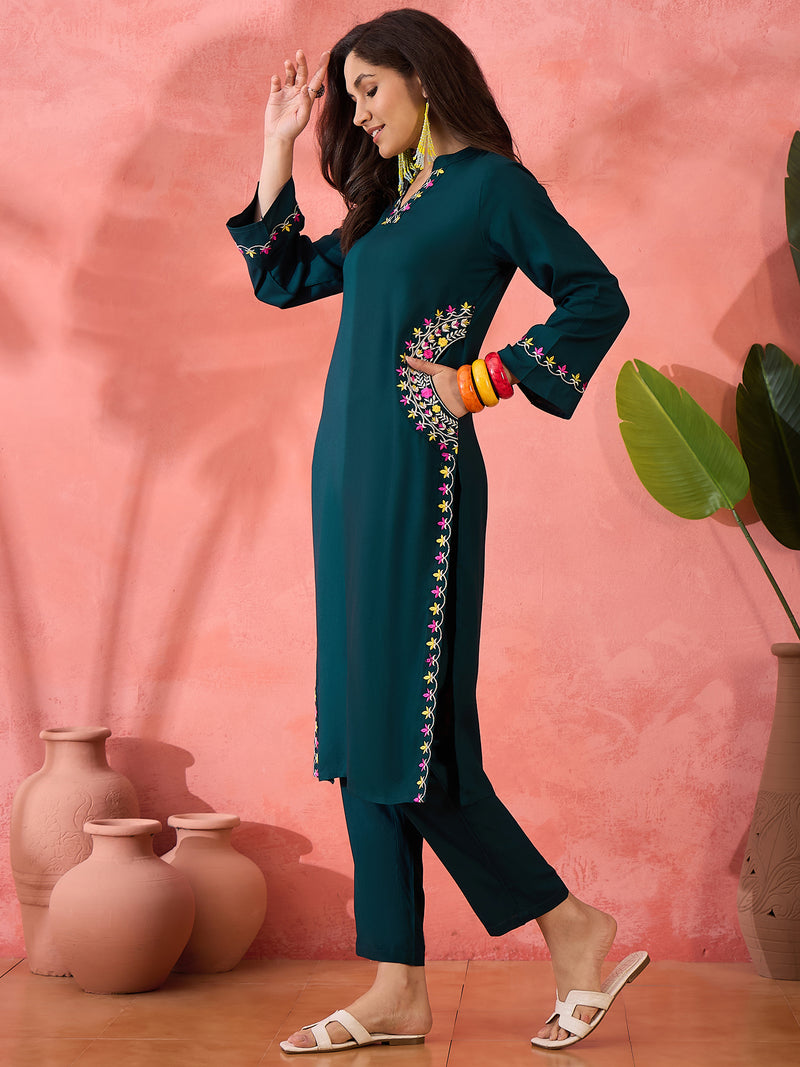 Floral Embroidered Mandarin Collar Straight Kurta With Trousers