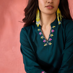 Floral Embroidered Mandarin Collar Straight Kurta With Trousers