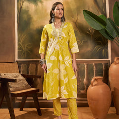 Floral Print Straight Kurta Set With Dupatta