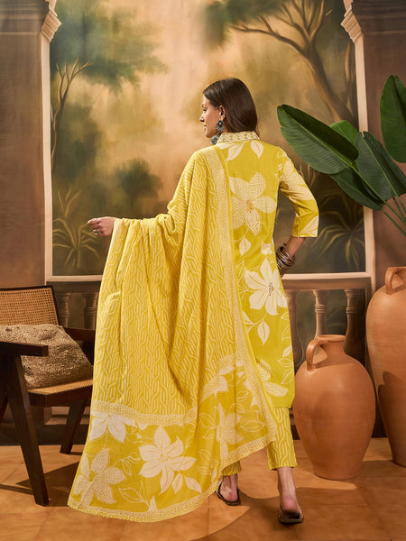Floral Print Straight Kurta Set With Dupatta