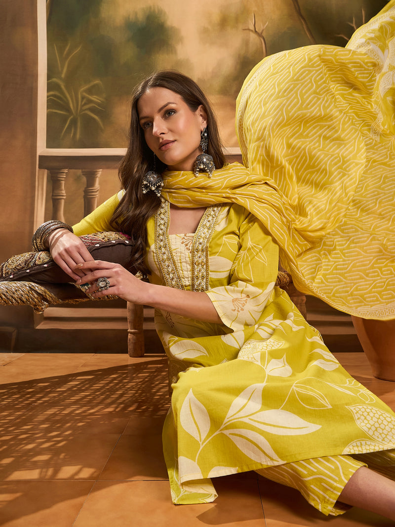 Floral Print Straight Kurta Set With Dupatta