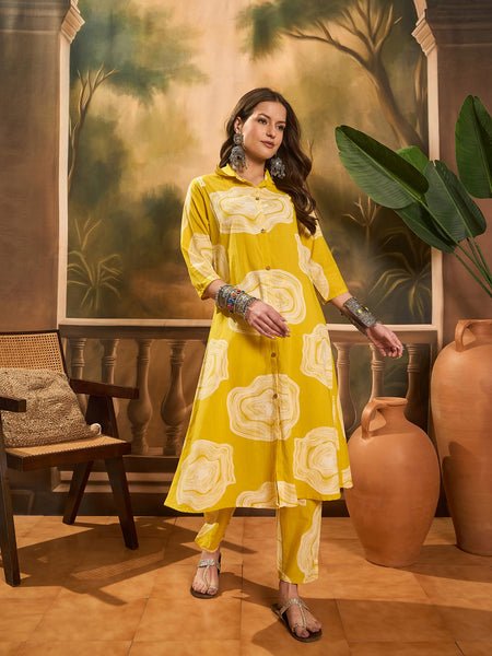 Women Floral Printed A-Line Kurta & Trousers