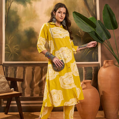 Women Floral Printed A-Line Kurta & Trousers