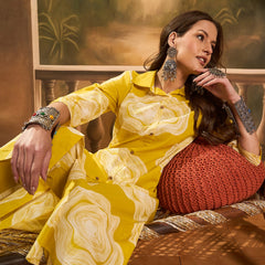 Women Floral Printed A-Line Kurta & Trousers