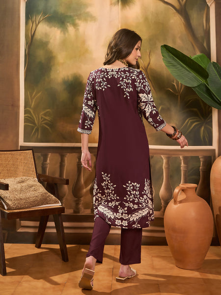 Women Floral Printed Straight Kurta & Trousers
