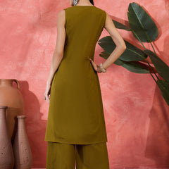 Sleeveless Mirror Work Kurta Set