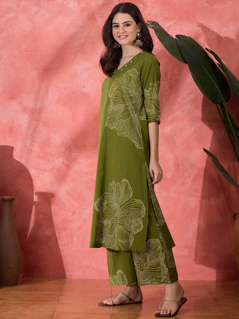 Green Embroidered Straight Kurta With Trousers
