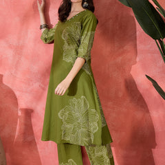 Green Embroidered Straight Kurta With Trousers