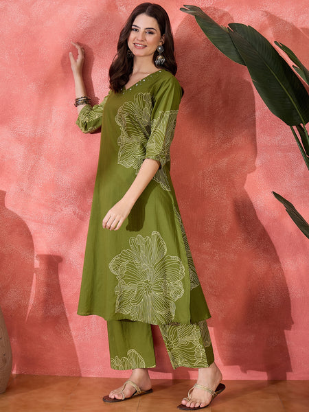 Green Embroidered Straight Kurta With Trousers