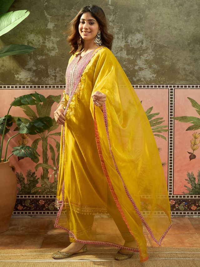 Floral Embroidered Straighte Kurta With Trouser & Dupatta  Kurta Set
