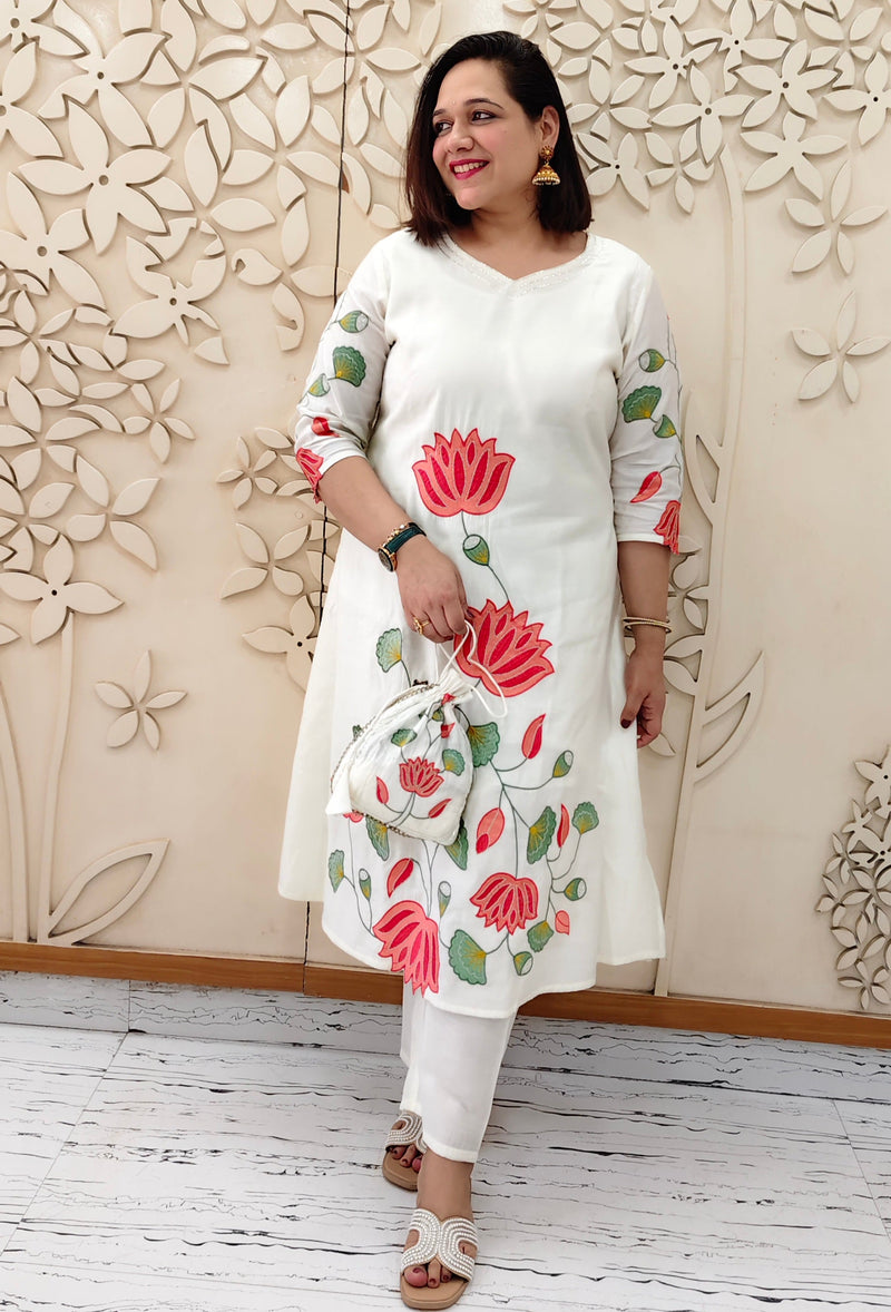 Off White Floral Embroidered Kurta With Pant Kurta Set