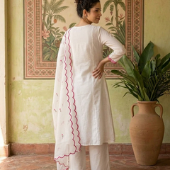 Floral Print & Embroidered Straight Kurta With Trousers & Dupatta