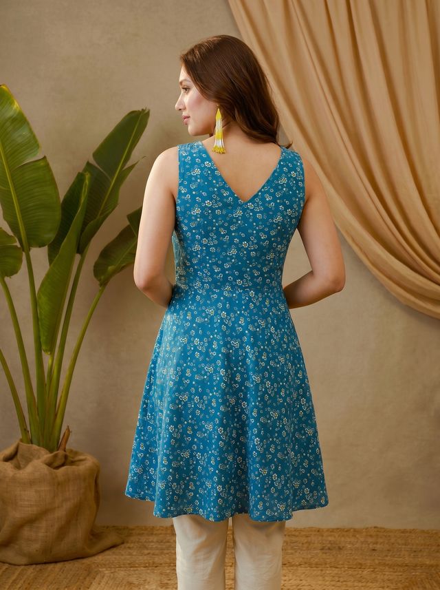 Turquoise Blue Folka Dots Printed Sleevless  A-Line Kurtas