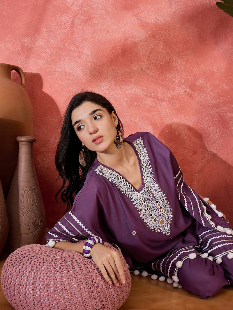 Floral Embroidered Straight Kaftan With Trouser Kurta Set