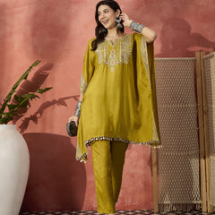 Floral Embroidered Notch Neck Kaftan Kurta With Trouser