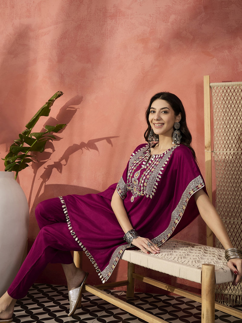 Floral Embroidered Notch Neck Kaftan Kurta With Trouser