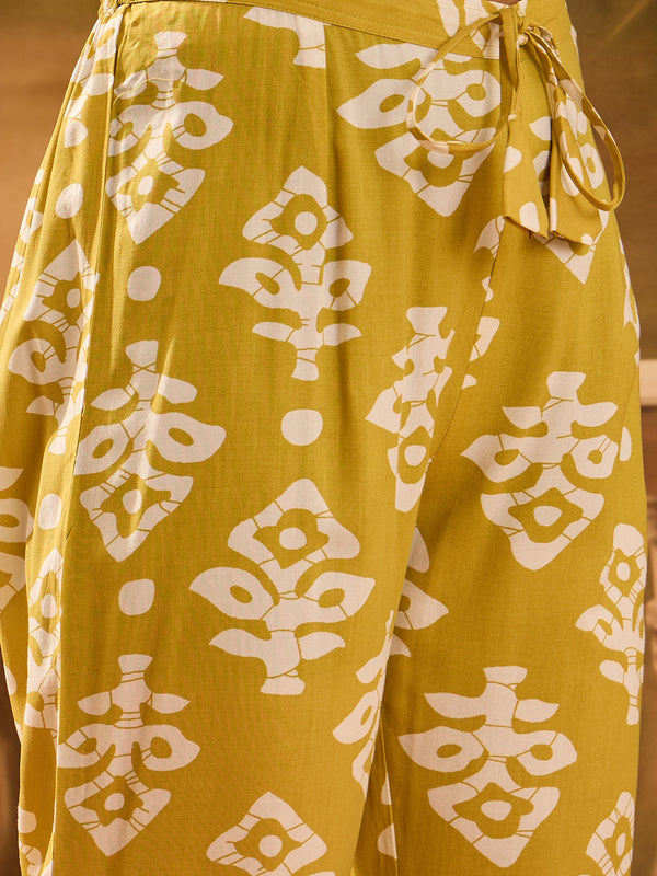 Floral Embroidered Keyhole Neck Pure Cotton Anarkali Kurta With Trousers