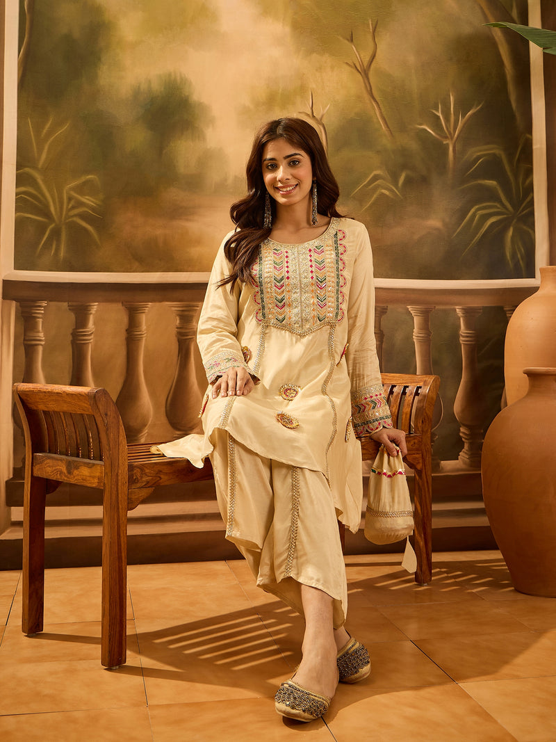 Embroidered Straight Kurta With Trouser & Bag