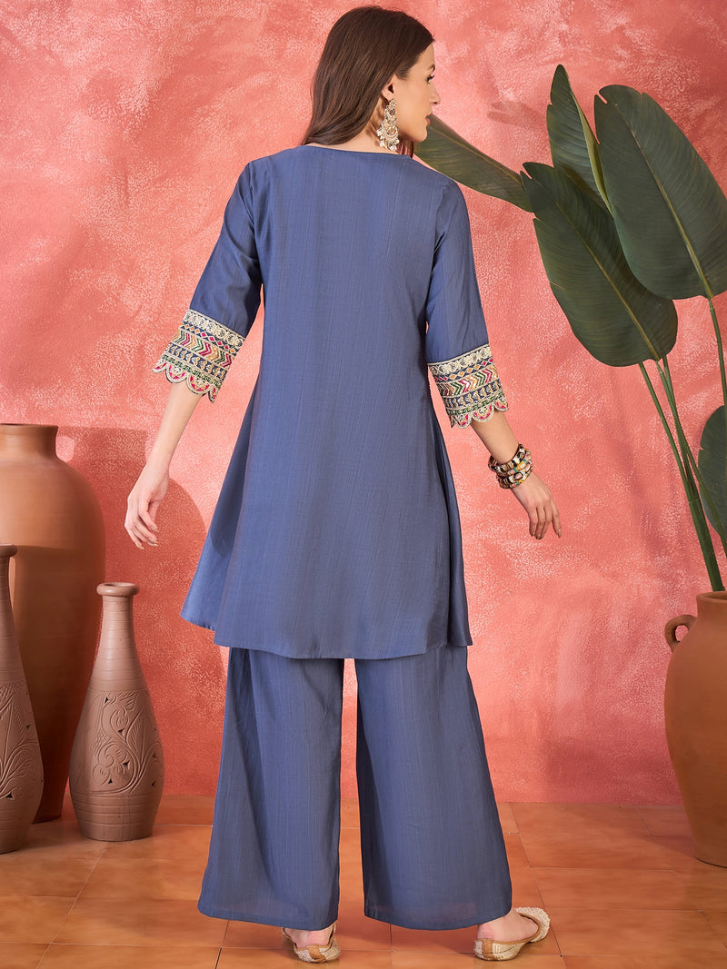 Embroidered Straight Kurta With Trouser & Bag