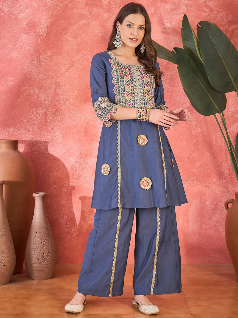 Embroidered Straight Kurta With Trouser & Bag