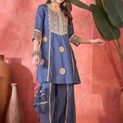 Embroidered Straight Kurta With Trouser & Bag