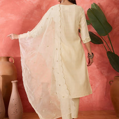 Off-White Floral Embroidered Kurta With Trousers & Dupatta