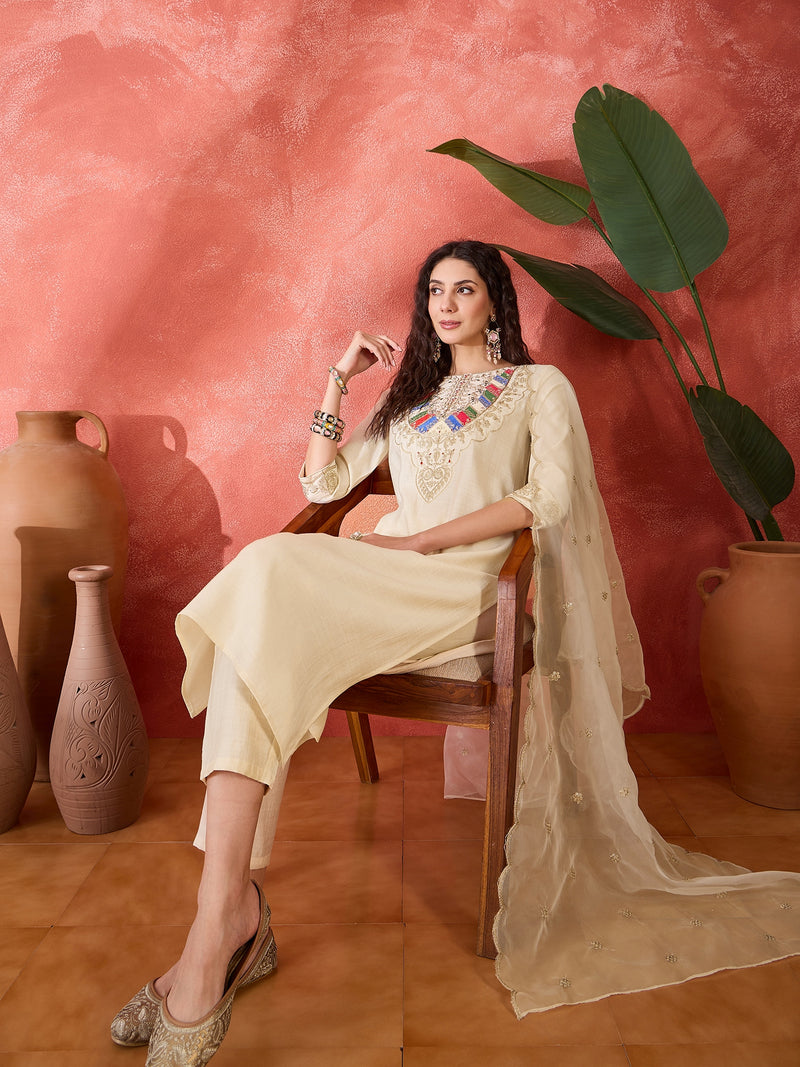 Off-White Floral Embroidered Kurta With Trousers & Dupatta