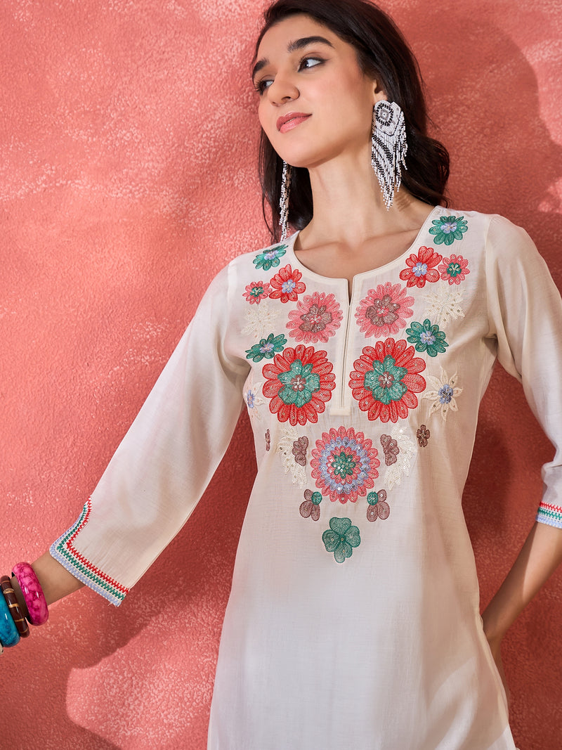 Off White Floral Embroidered Straight Kurta With Trouser Kurta Set