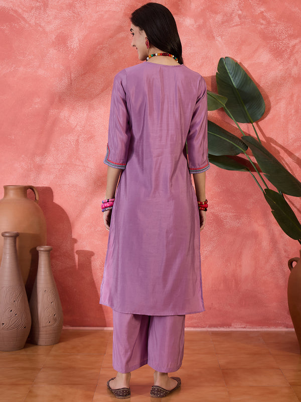 Off White Floral Embroidered Straight Kurta With Trouser Kurta Set