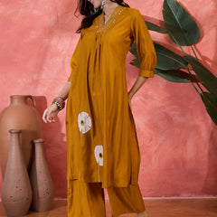 Floral Embroidered Straight Kurta With Palazzo Kurta Set