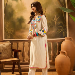Off White Floral Embroidered  Straight Kurta With Trouser & Bag Kurta Set