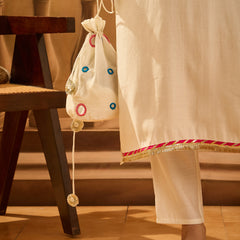 Off White Floral Embroidered  Straight Kurta With Trouser & Bag Kurta Set
