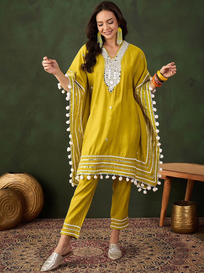 Green Geometric Embroidered Mirror Work Roman Silk Kurta With Trouser