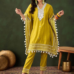 Green Geometric Embroidered Mirror Work Roman Silk Kurta With Trouser