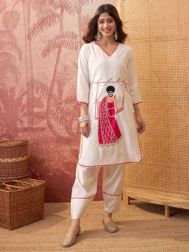 Off White Ethnic Motif Embroidered Straight Kurta With Trouser & Dupatta Kurta Set