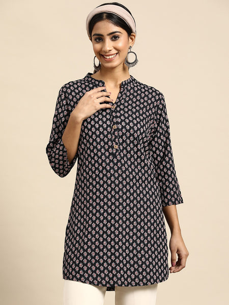 Floral Printed Kurti with Belt