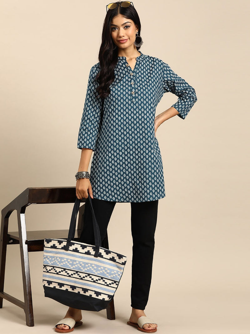 Floral Printed Straight Kurti