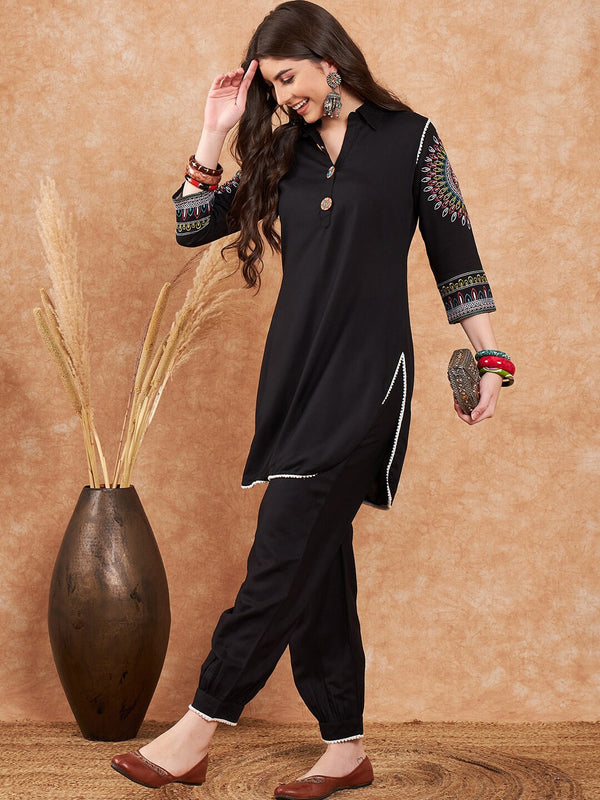 Navy Blue Ethnic Motifs Embroidered Shirt Collar Pathani Kurta With Trouser