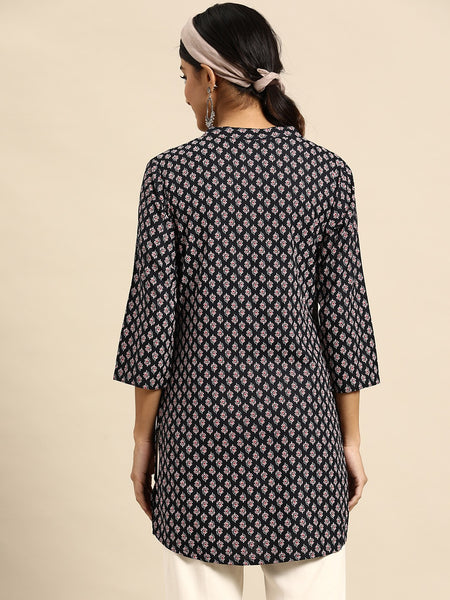 Floral Printed Kurti with Belt