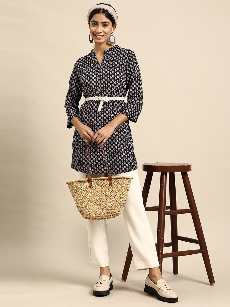 Floral Printed Kurti with Belt