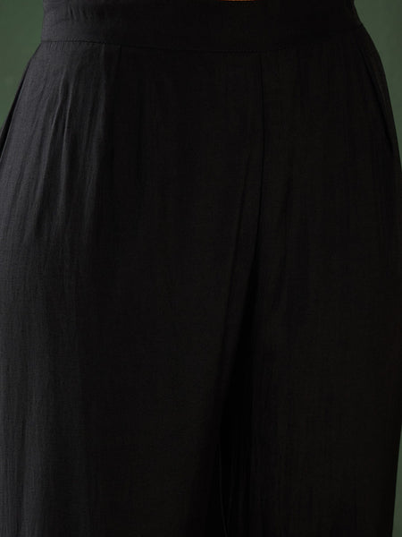Women Embroidered Kaftan With Trouser