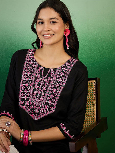 Women Floral Embroidered Side Slits Kurti