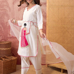 Off White Ethnic Motif Embroidered Straight Kurta With Trouser & Dupatta Kurta Set