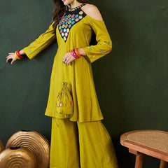 Embroidered Kurta & Palazzo With Bag Kurta Set