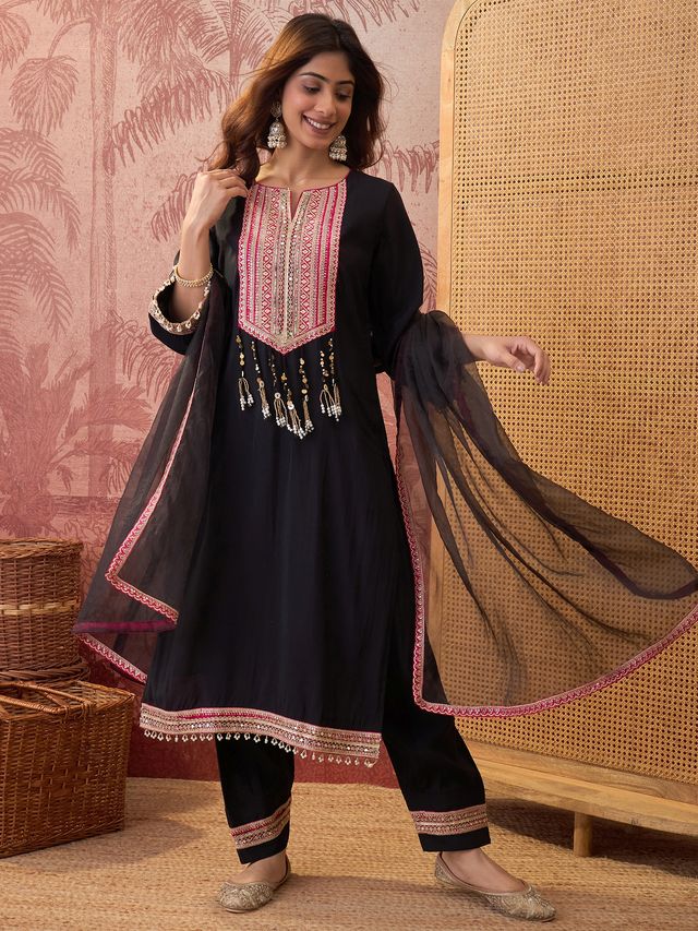 Floral Embroidered Straighte Kurta With Trouser & Dupatta  Kurta Set