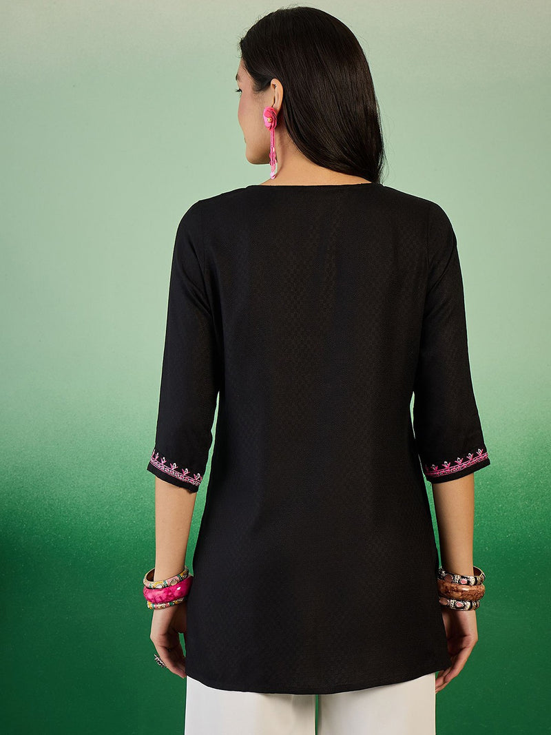 Women Floral Embroidered Side Slits Kurti