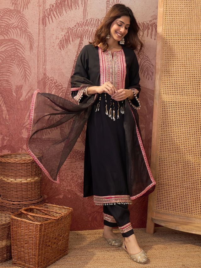 Floral Embroidered Straighte Kurta With Trouser & Dupatta  Kurta Set