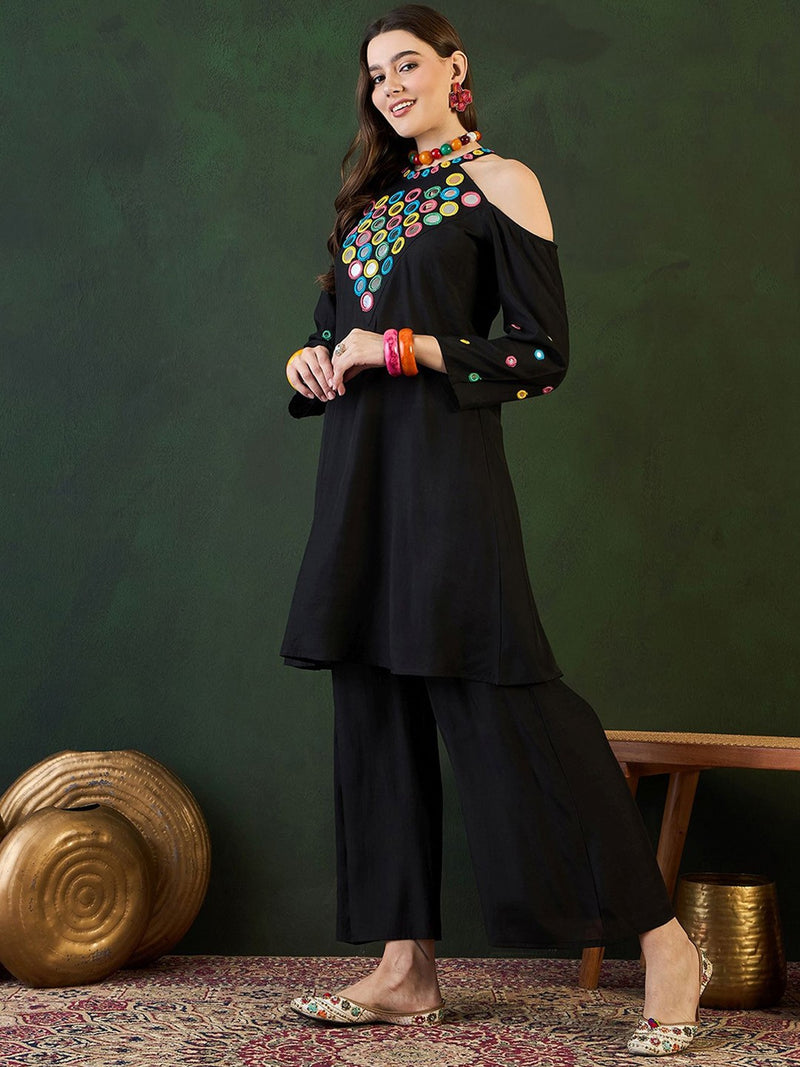 Embroidered Halter Neck Kurta & Palazzo With Bag